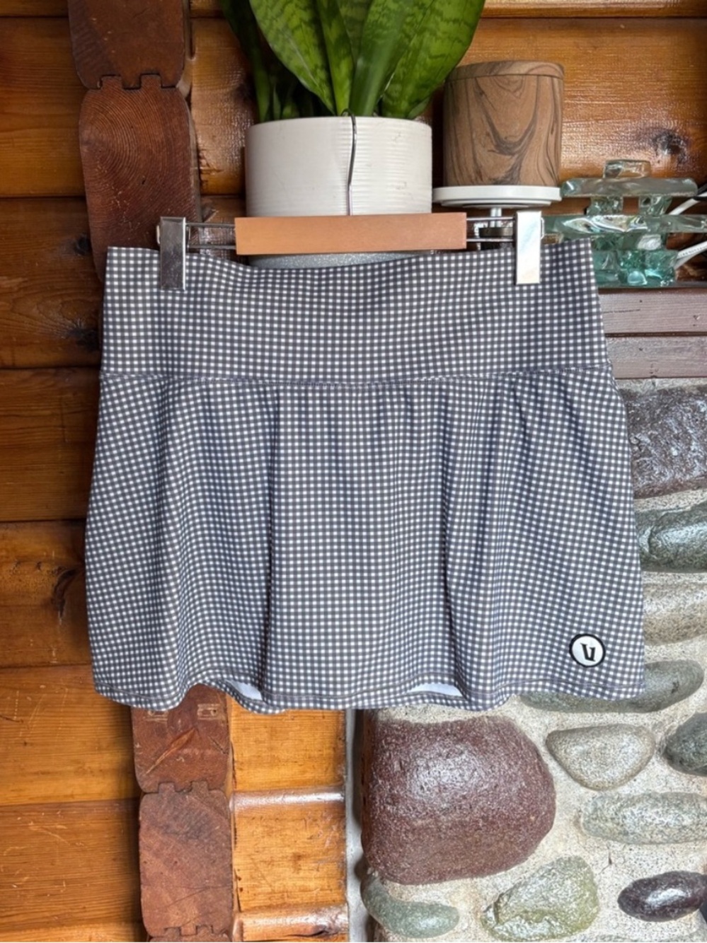 Vuori Baseline Gingham Tennis Skort Gray White Performance Size L